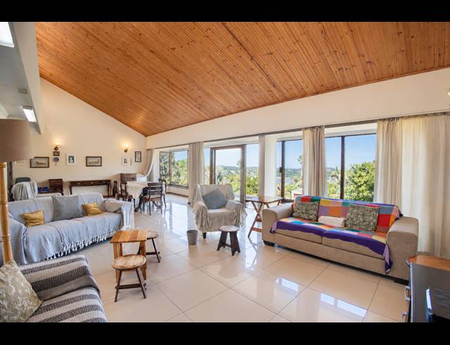 5 BEDROOM HOUSE FOR SALE IN BEACON BAY